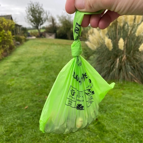 Son şirket haberleri Biyolojik olarak bozulabilen köpek dışkısı torbaları ile plastik köpek dışkısı torbaları: Hangisini seçmelisiniz?